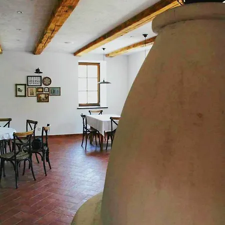 Frühstückspension Basaltina Panzio 4*